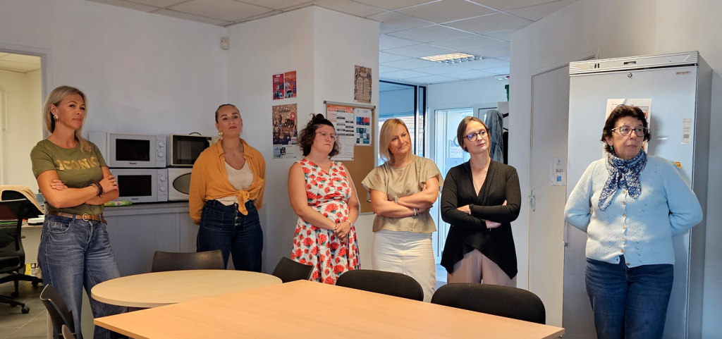 L'équipe du CFA Formavenir et Recrutement à Béthune pendant l'escape game de sensibilisation au handicap